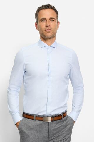 OLYMP LEVEL 5 BODY FIT Сорочка в выработку с технологией Easy Iron и сертификацией Oeko Tex