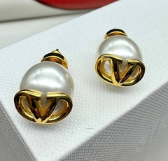 24151-sergi-pusety-valentino-zhemchug