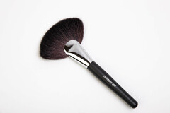 OG 32-01 Кисть косметическая для макияжа ВЕЕРНАЯ натуральная щетина