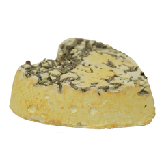 Fiory био-камень для птиц Hearty с лавандой в форме сердца 45 г