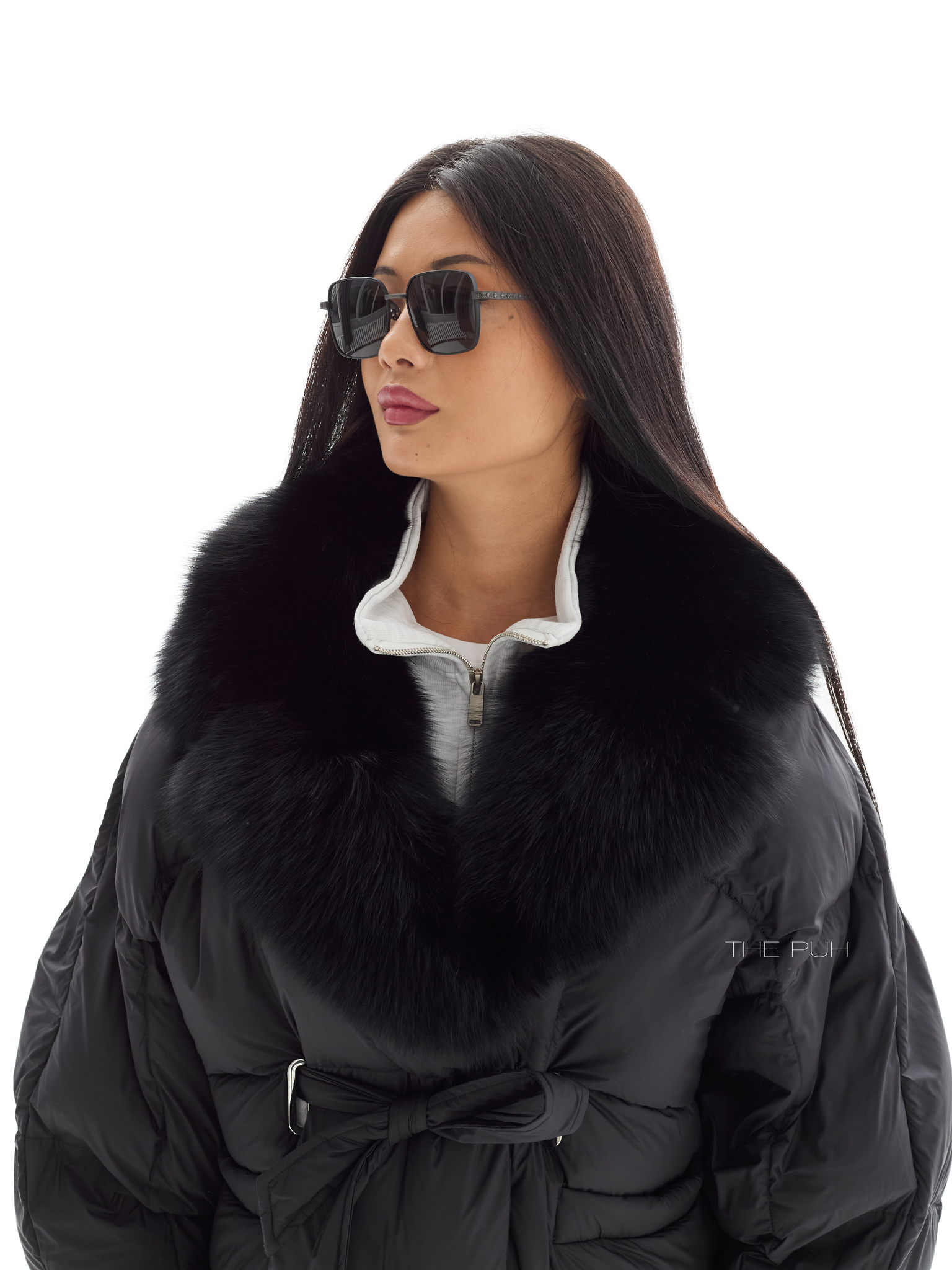 Черный пуховик летучая мышь с мехом