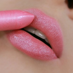 RELOUIS Помада PREMIUM GOLD №380 нежно розовый