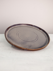 Круглая керамическая тарелка 