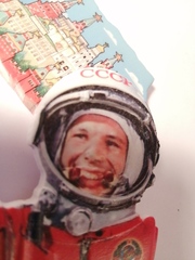 Магнит Гагарин полистоун.