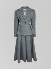 Костюм AS`Kins 245 однотонный утепленный из приталенного пиджака и юбки