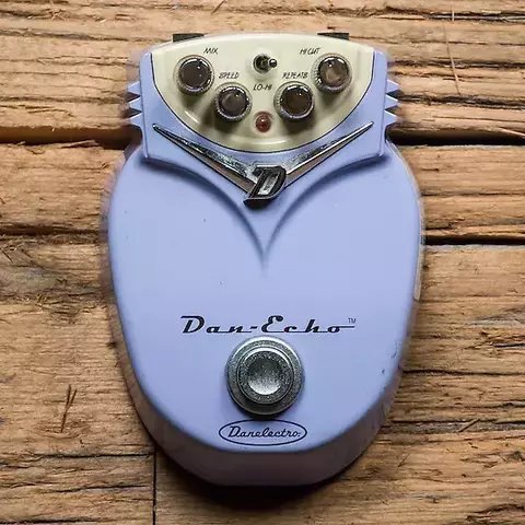 Danelectro DE1 Dan Echo педаль эффекта эхо