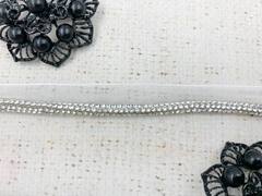 Кант на органзе со стразами ш. 1 см, d 0,5 см, белый с серебром AB