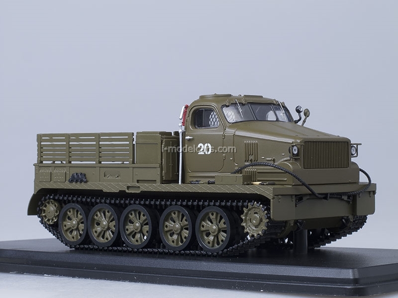 MODEL CARS AT-T heavy artillery tractor Start Scale Models (SSM) 1:43