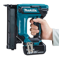 Аккумуляторный гвоздезабиватель Makita DFN350Z