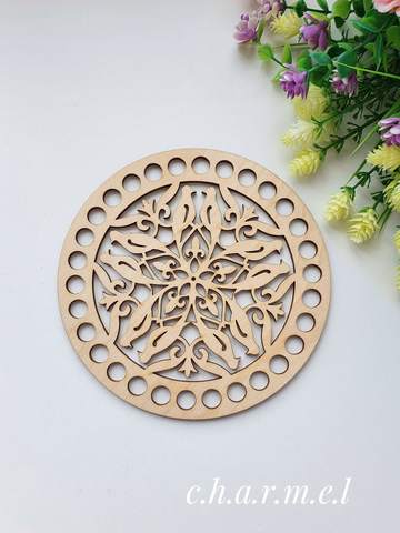 Wood carved circle 15 cm, drawing Bird