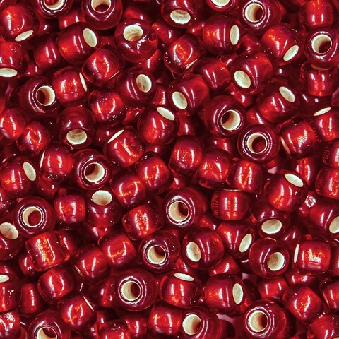 Японский бисер TOHO Round 8/0 (№25CF), с внутренним серебрением, прозрачный матовый