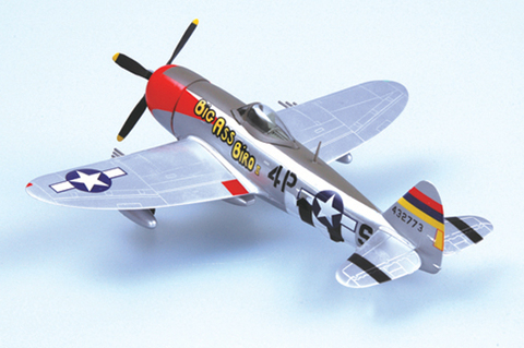 Модель Американский Истребитель бомбардировщик P-47D Trunderbolt масштаб 1:72