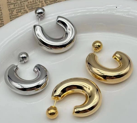 Серьги баранки базовый гардероб в стилистике BOTTEGA серебро/золото