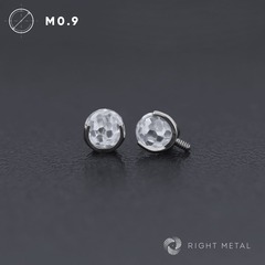 Ball 3-Prongs Faceted Crystal