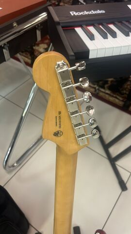 FENDER NOVENTA STRAT PF CRT электрогитара