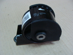 подушка двигателя передняя Geely Х7 до 2016  1016005095