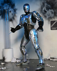 Фигурка NECA Robocop: Robocop Battle-Damaged with Chair