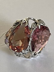 Медея-султанит (кольцо  из серебра)