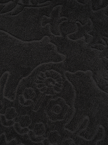 Полотенце махровое с объёмным жаккардовым рисунком «Таинственный Лес» чёрного цвета