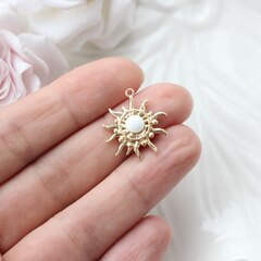 Подвеска Солнце с эмалью, белый, 22*19 мм, позолота, П1031