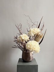 Композиция в кашпо Протея