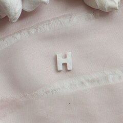 УЦЕНКА!!! Буква H перламутр, 10 мм, 1 шт, У017