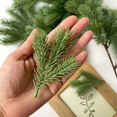 Еловая ветка искусственная, реалистичная, цвет зеленый светлый, 37-39 лапок, декор зимний, рождественский, ветка 41 см, набор 3 ветки.