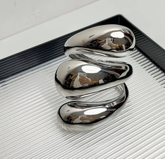 46022-braslet-manzheta-tri-kapli-dva-oborota-cvet-zoloto-serebro