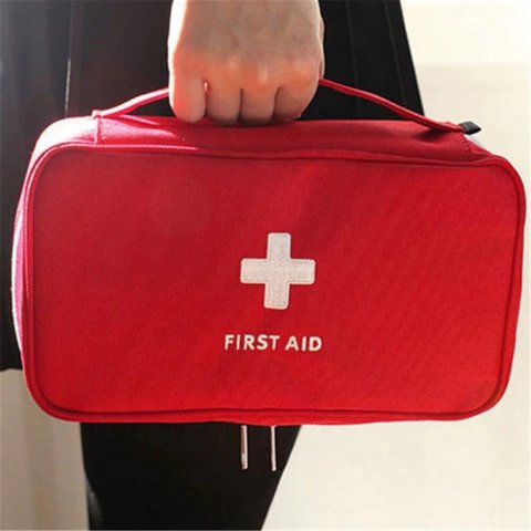 Аптечка первой помощи First Aid (сумка)