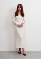 Платье-футляр, молочное