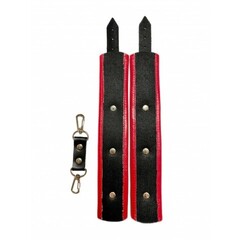 Наручники с бантиками из эко-кожи черно-красные
