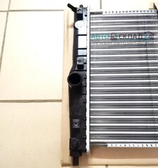 РАДИАТОР LANOS, CHANCE 1.5 С КОНДИЦИОНЕРОМ SAT