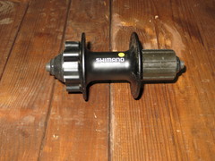 Задняя втулка Shimano Deore FH-M525 QR