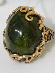Везувиан (серебряное кольцо с позолотой)