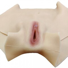 Шорты с половыми губами и вагиной