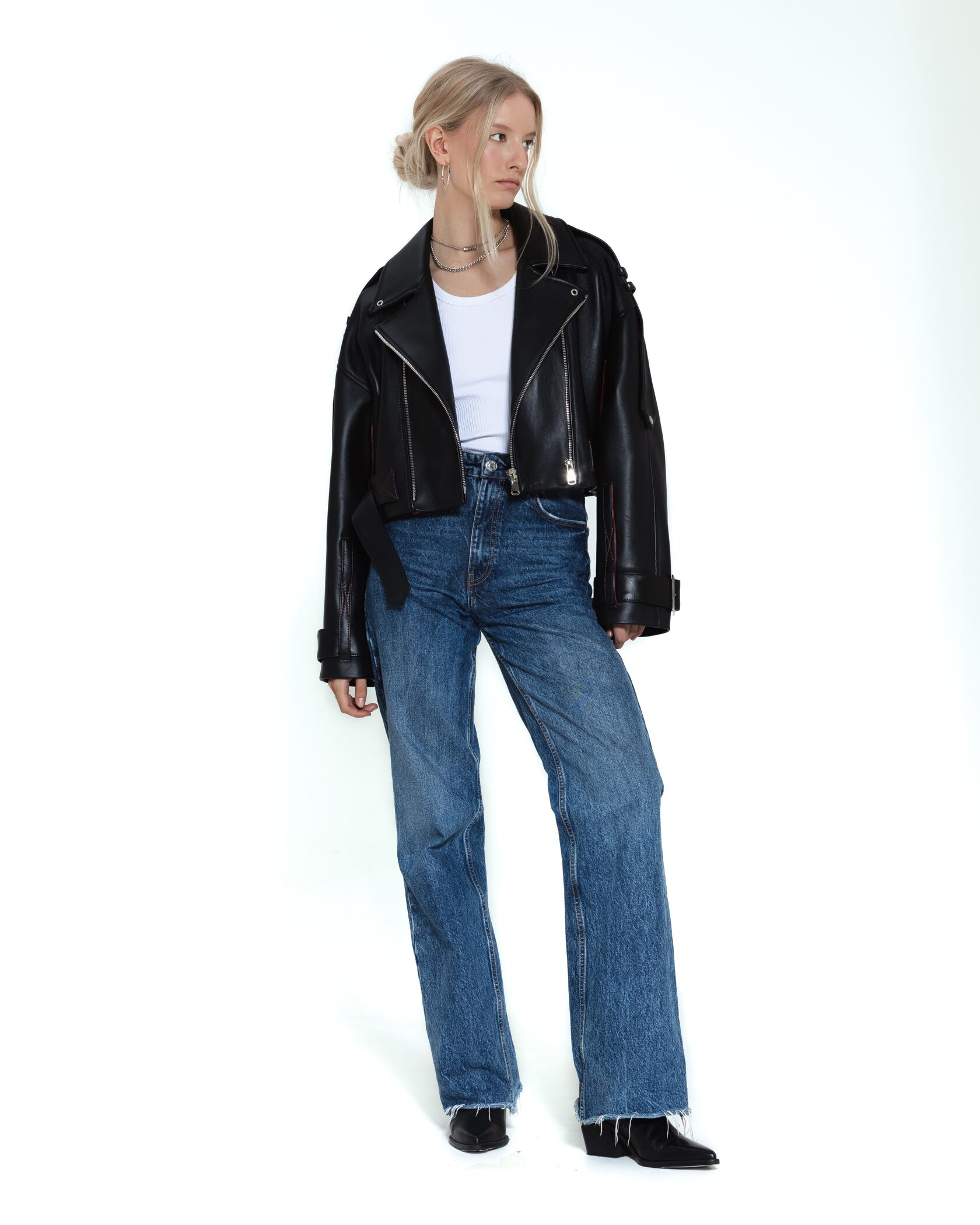 Укороченная косуха Oversize с крестами, Черная