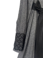 Ласточка. Платье макси из комбинированной ткани с вышивкой на рукавах PL-422580