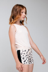 шорты  для девочки  КБ 400423/светлый жемчуг,леопард к74