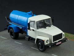 GAZ-3307 KO-503V waste disposal vacuum machine 1:43 Legendary trucks USSR #21