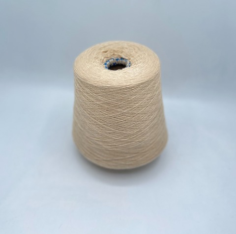 Бобинная пряжа (пр.Италия),1500м/100 гр. шерсть/вискоза/полиамид, цвет-Крем брюле,арт-31826