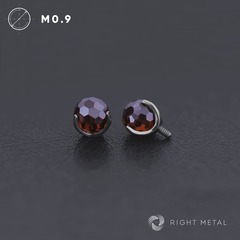 Ball 3-Prongs Faceted Red