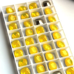 Подушечки 12*12 мм Yellow Opal