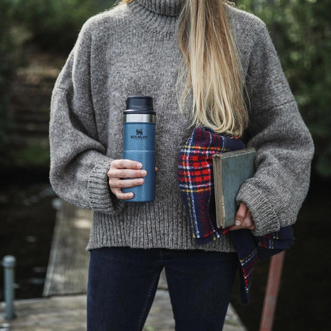 Картинка термостакан Stanley Classic Trigger Action 0,35L One hand 2.0 Hammertone Lake - 4