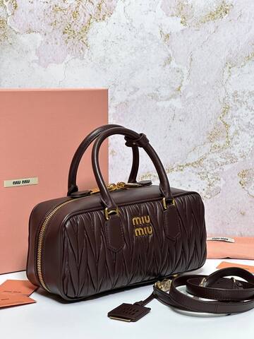 Сумка MIU MIU Arcadie matelassé из кожи наппа, темно-коричневый