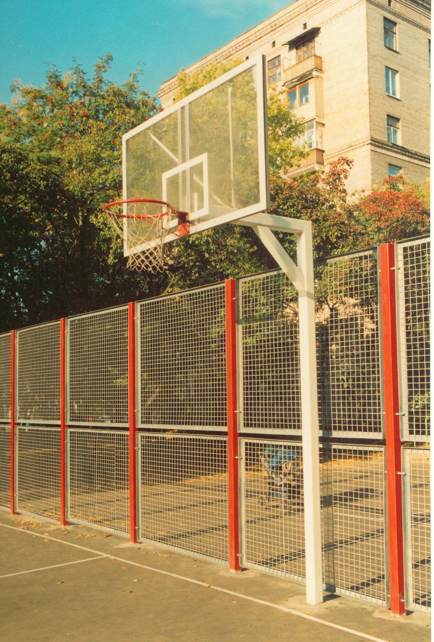 Стойка г-образная баскетбольная уличная стационарная, вынос 325см