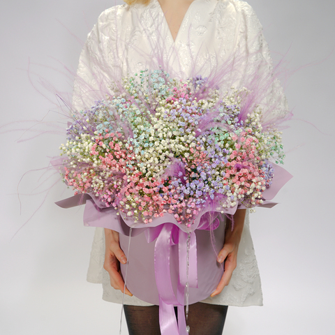 Композиция из розовой гипсофилы