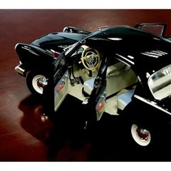 GAZ-21R Volga 1966 black IST18002BK IST Models 1:43