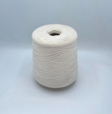 New Mill (пр.Италия),art- Velox 1450м/100гр,40% меринос, 10% кашемир, 25% вискоза, 25% полиамид. Цвет- Молочный, арт.31735