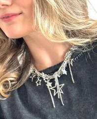 83254-kole-choker-obemnoe-s-podveskami-zvezdy-cepochki