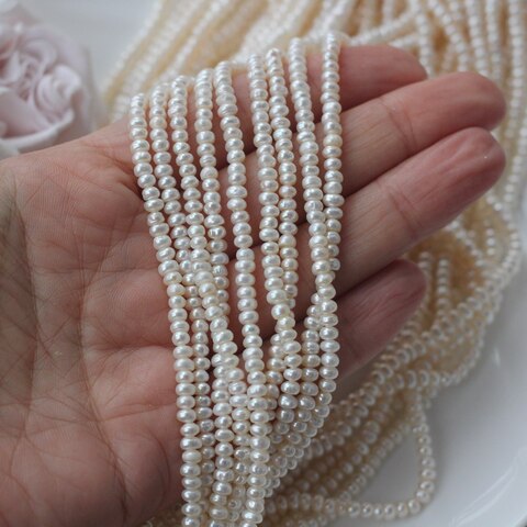 Жемчуг натуральный речной, приплюснутый, 3,6-3,4 мм на 2,4-2,2 мм, 1 нить, Ж001